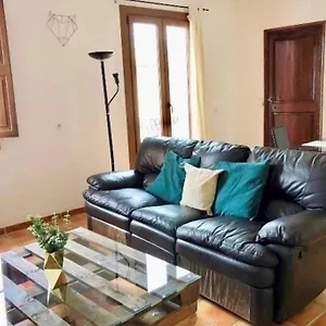 Hostalets Apartment